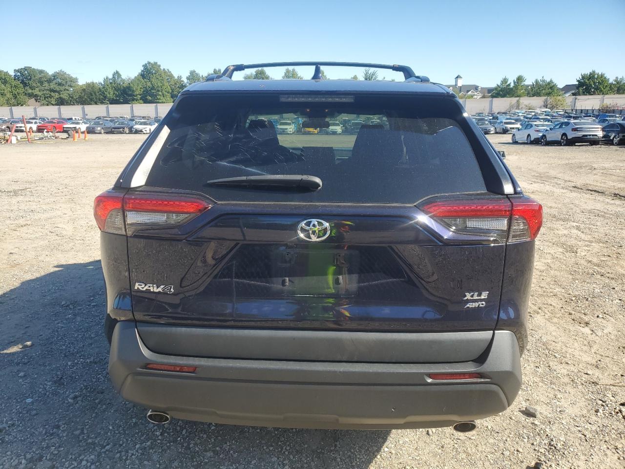 2T3P1RFV4MW142114 2021 Toyota Rav4 Xle