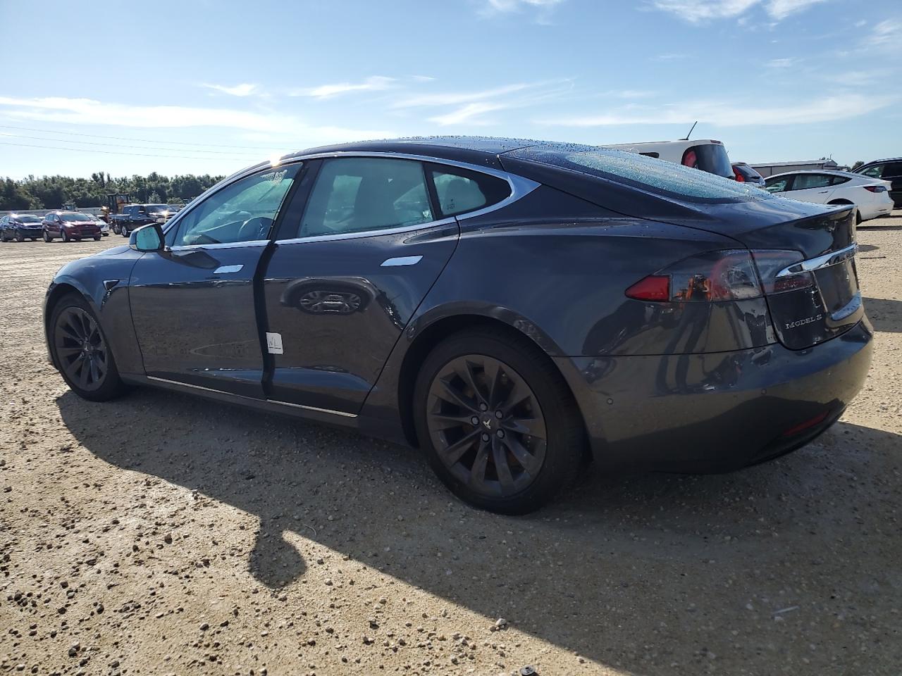 5YJSA1E28HF217427 2017 TESLA MODEL S - Image 2