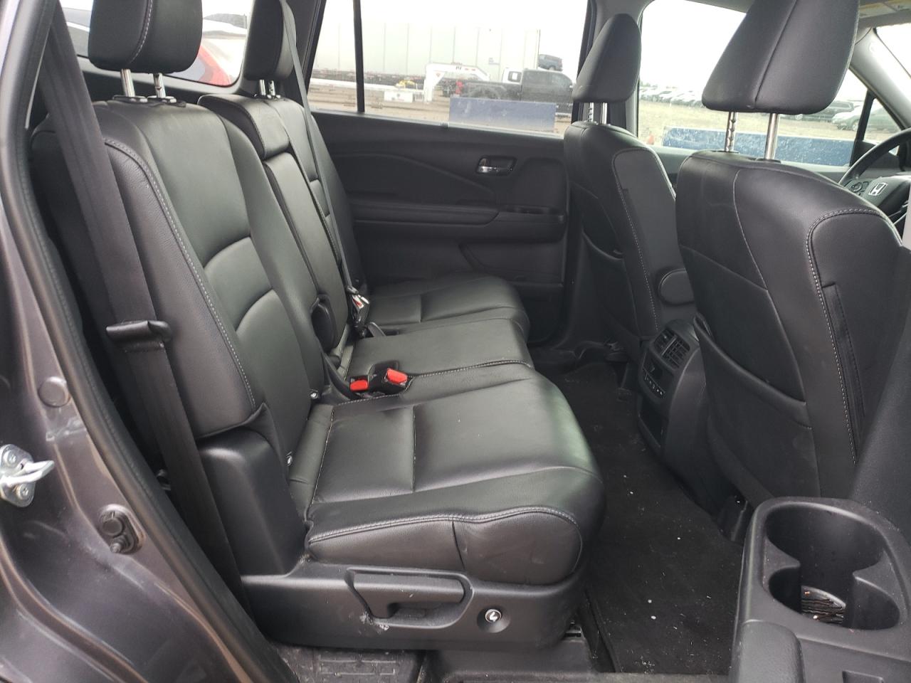 2022 Honda Pilot - Image 11