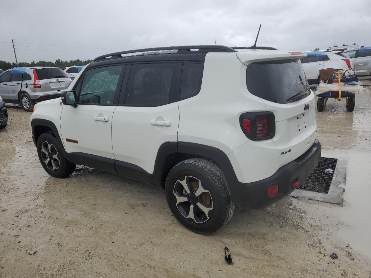 2021 Jeep Renegade - Image 2