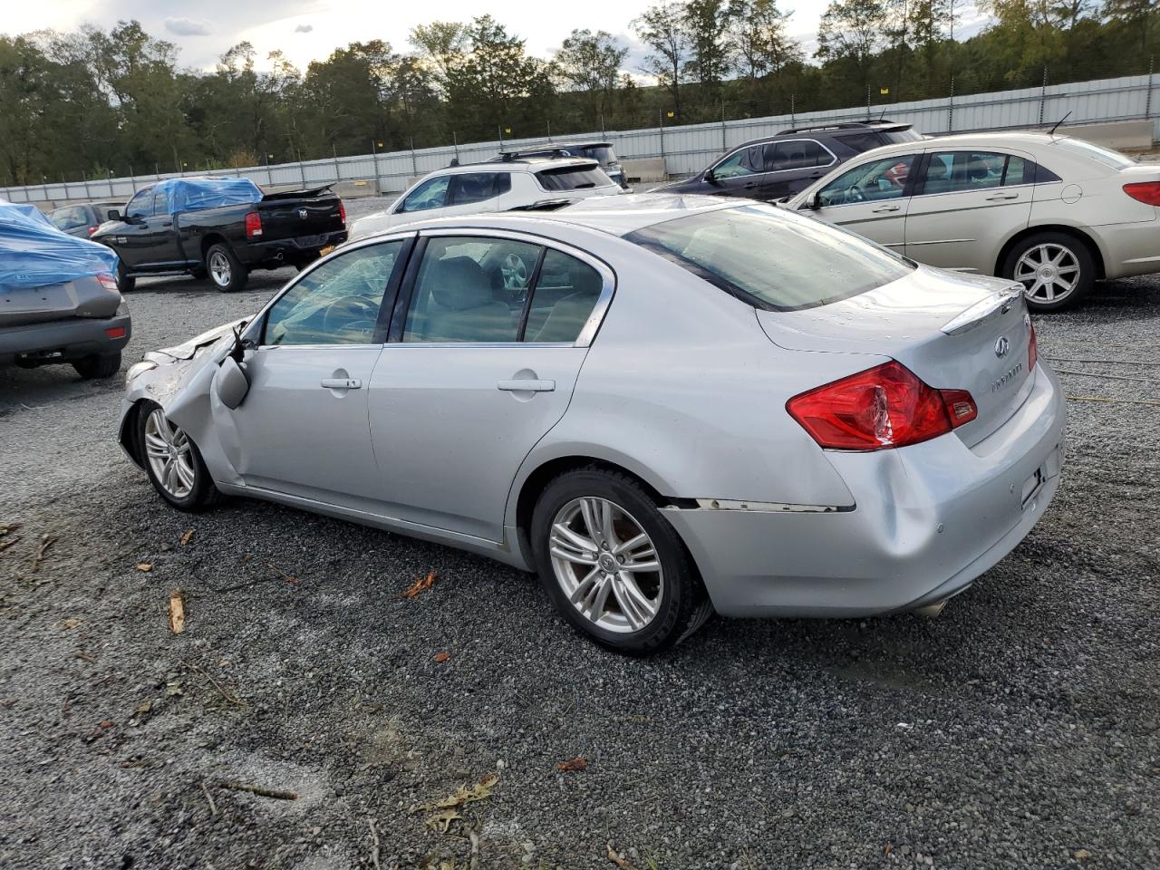 2013 Infiniti G - Image 2