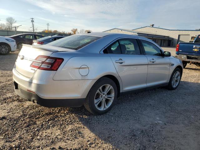  FORD TAURUS 2017 Silver