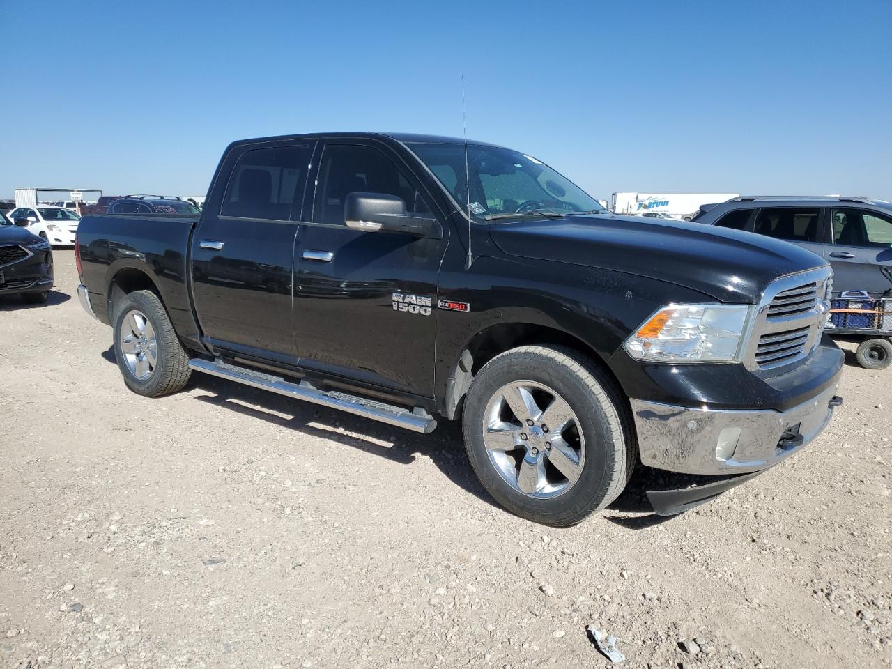 2015 RAM 1500 - Image 4