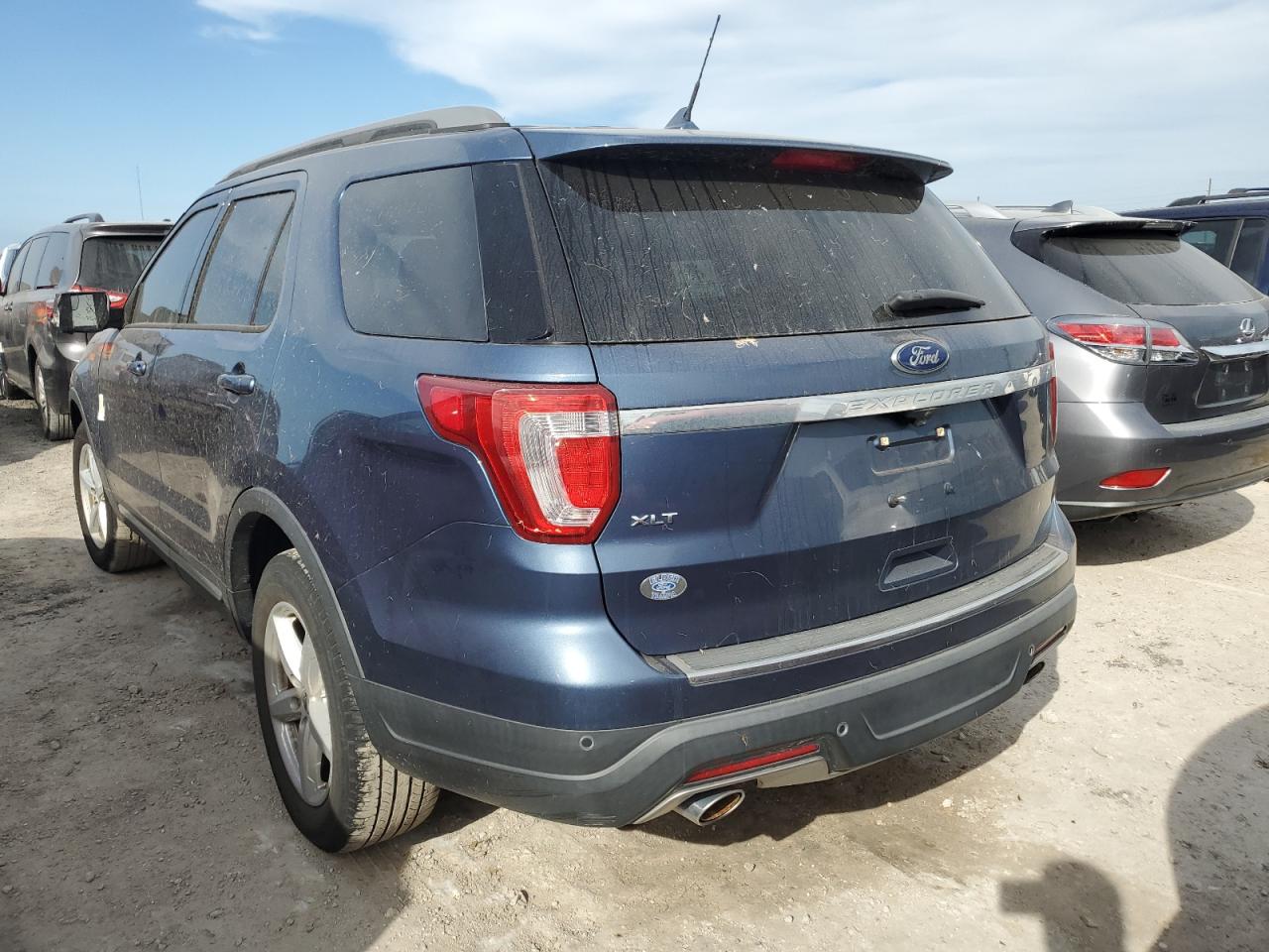 2018 Ford Explorer Xlt VIN: 1FM5K7D88JGB15619 Lot: 75044714