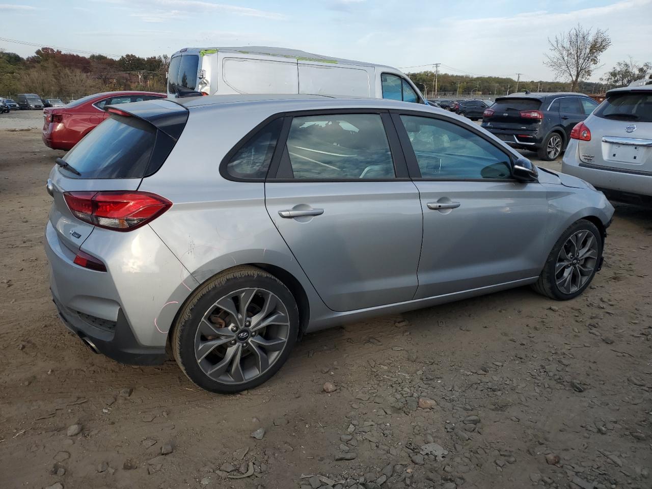2020 Hyundai Elantra - Image 3