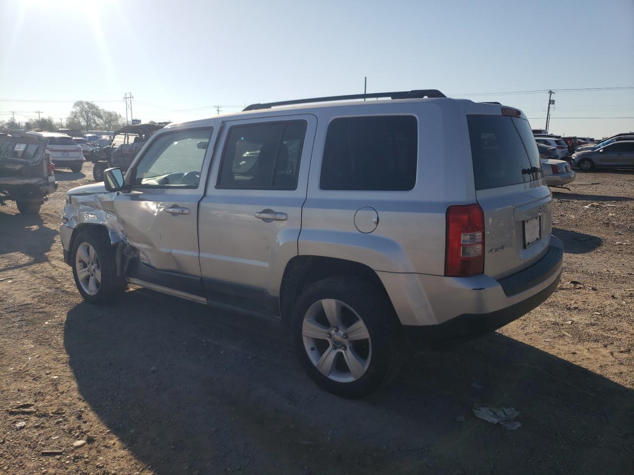 2011 Jeep Liberty (Patriot) - Image 2
