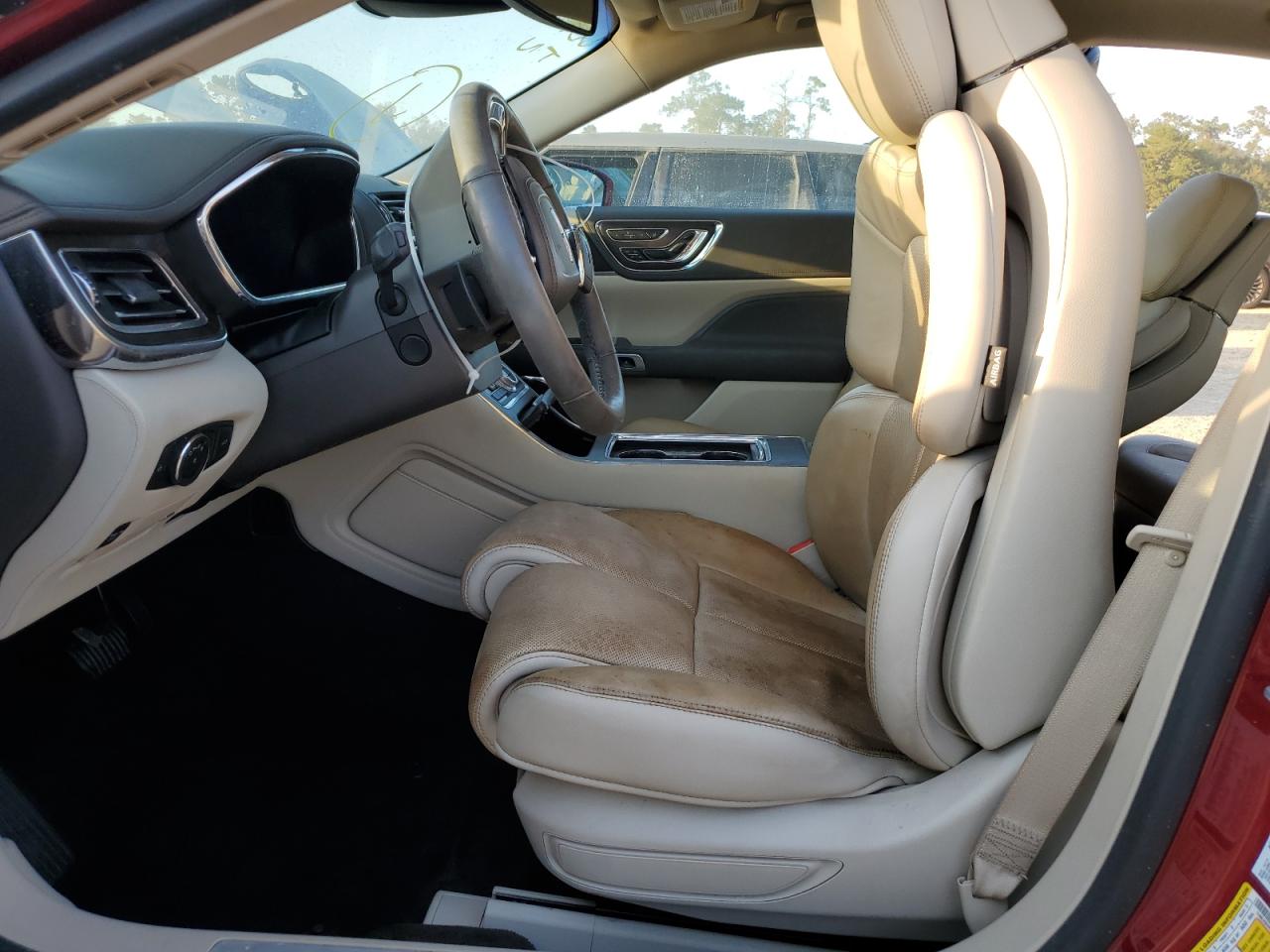 2019 Lincoln Continental - Image 7