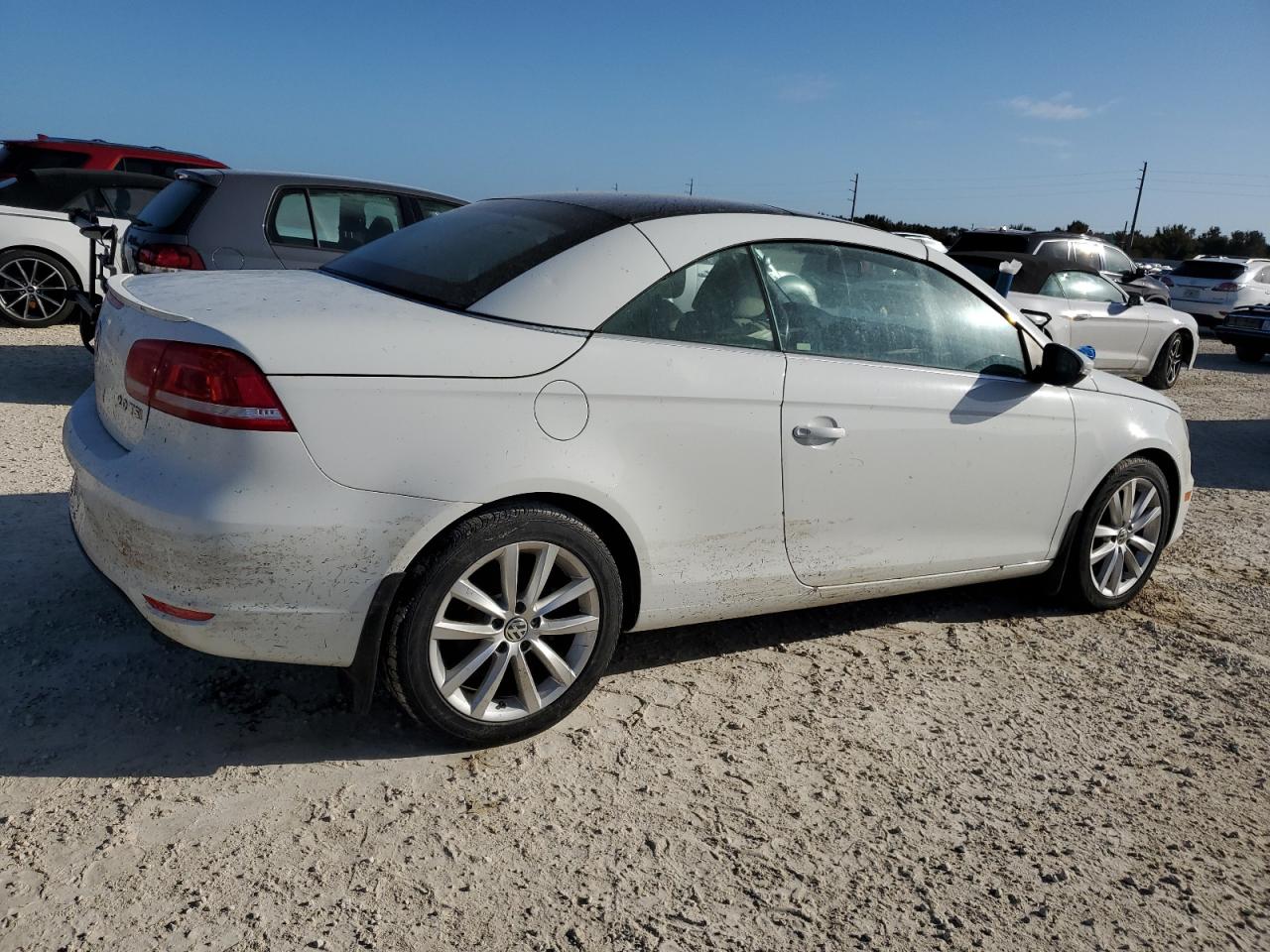 2016 Volkswagen Eos Komfort VIN: WVWBW8AH6GV001113 Lot: 76064844