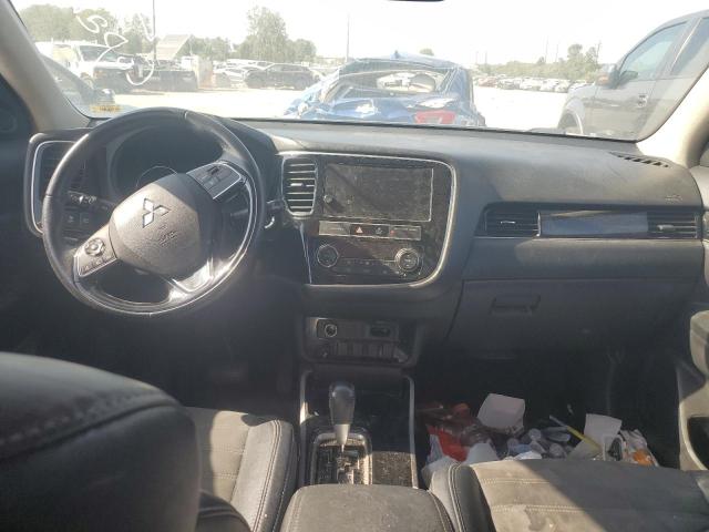  MITSUBISHI OUTLANDER 2019 Сріблястий