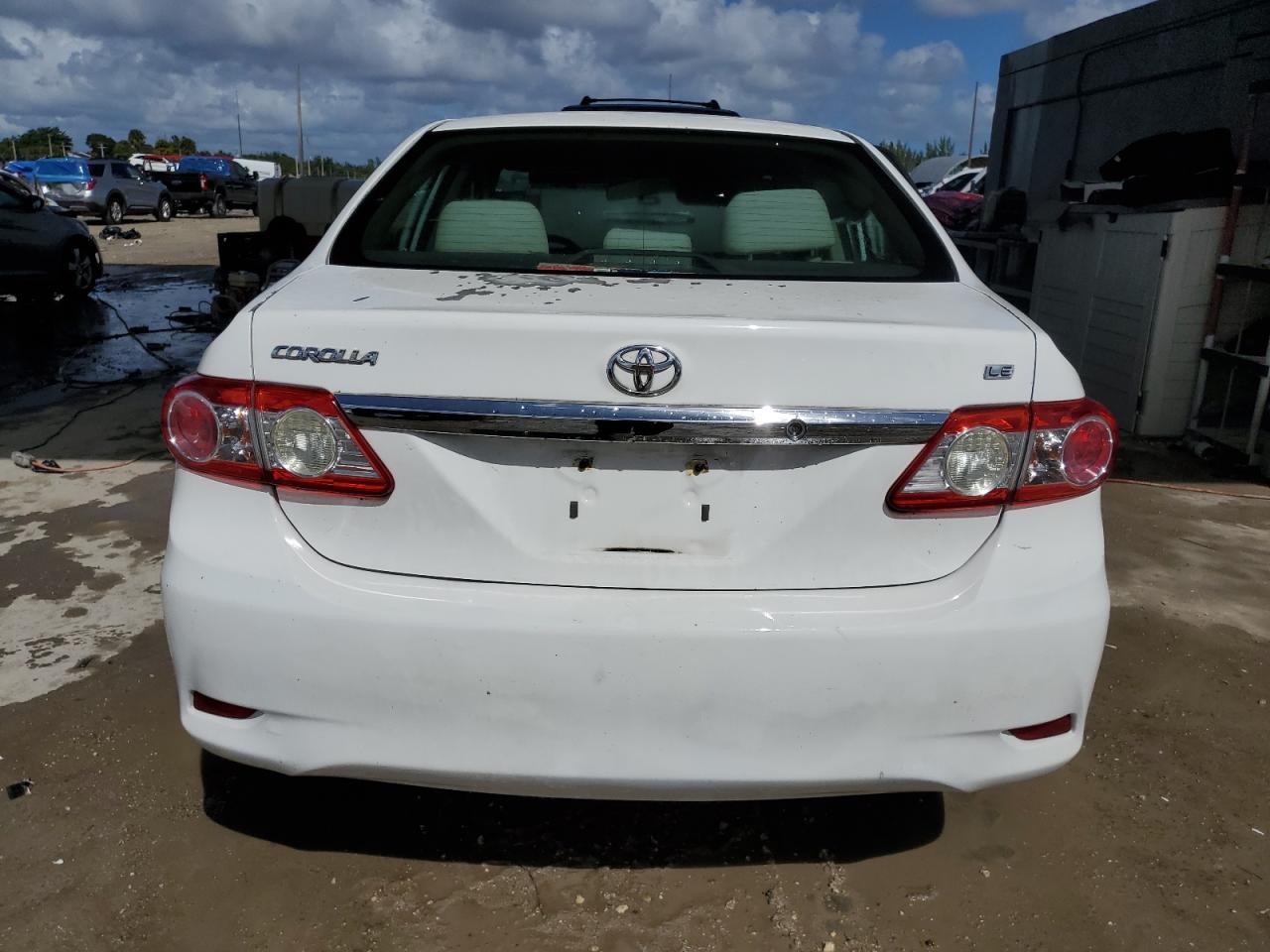 5YFBU4EE1DP164989 2013 Toyota Corolla Base