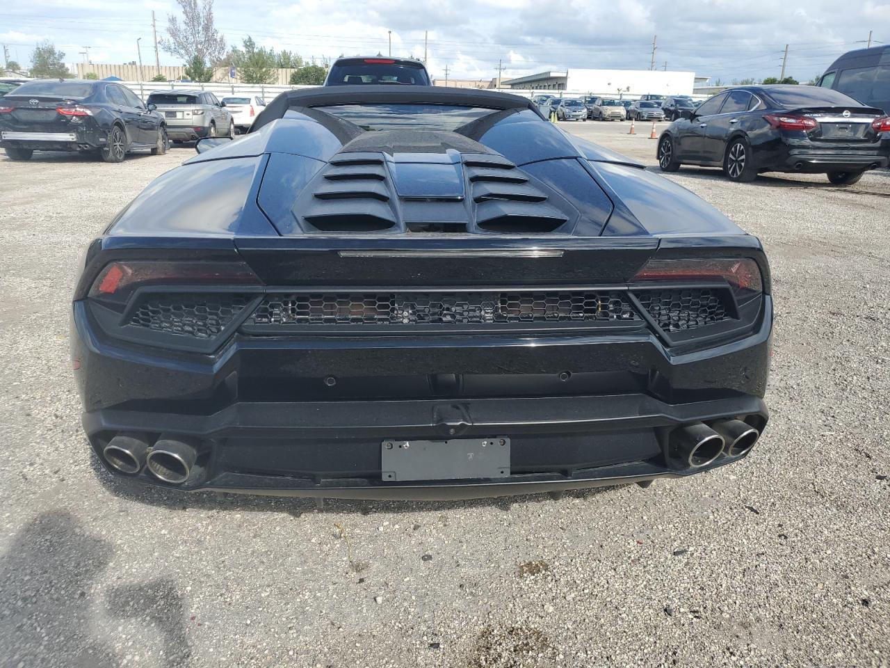 2018 Lamborghini Huracan VIN: ZHWUR2ZF0JLA10922 Lot: 74699004