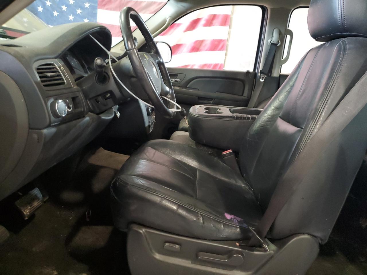 2007 Chevrolet Suburban - Image 7