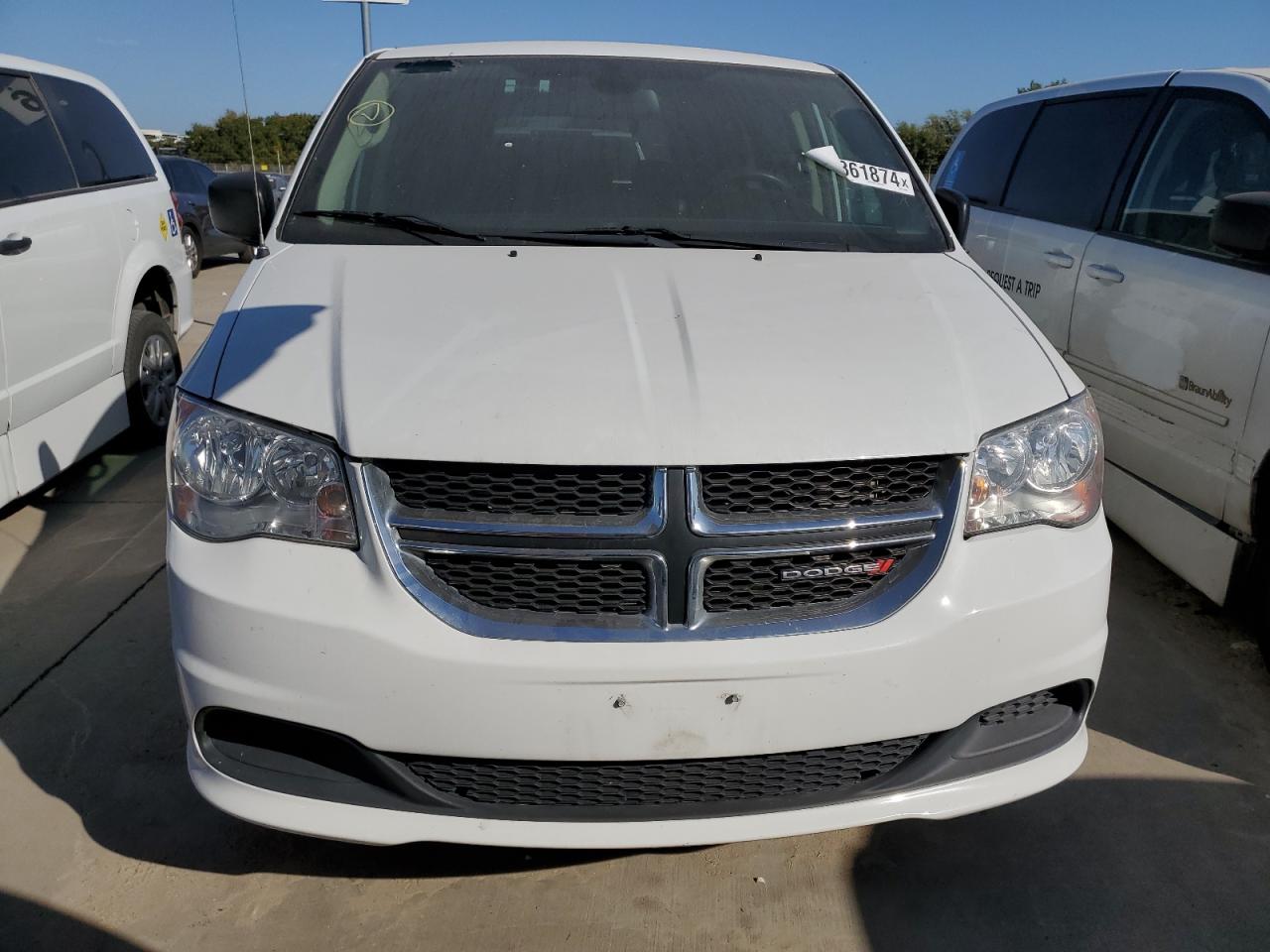 2019 Dodge Caravan - Image 5