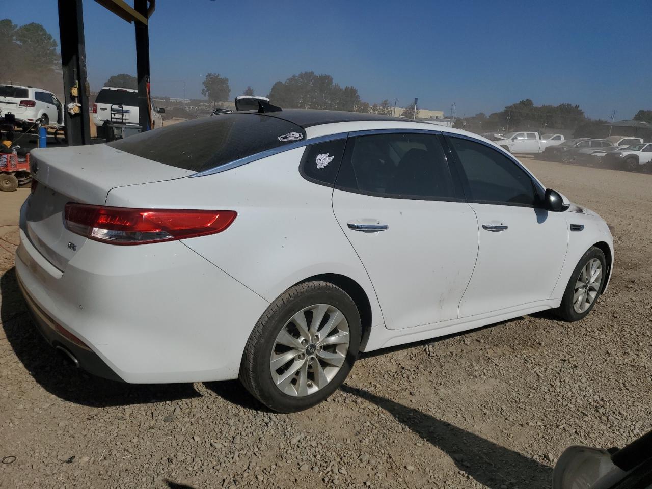 2017 Kia Optima - Image 3