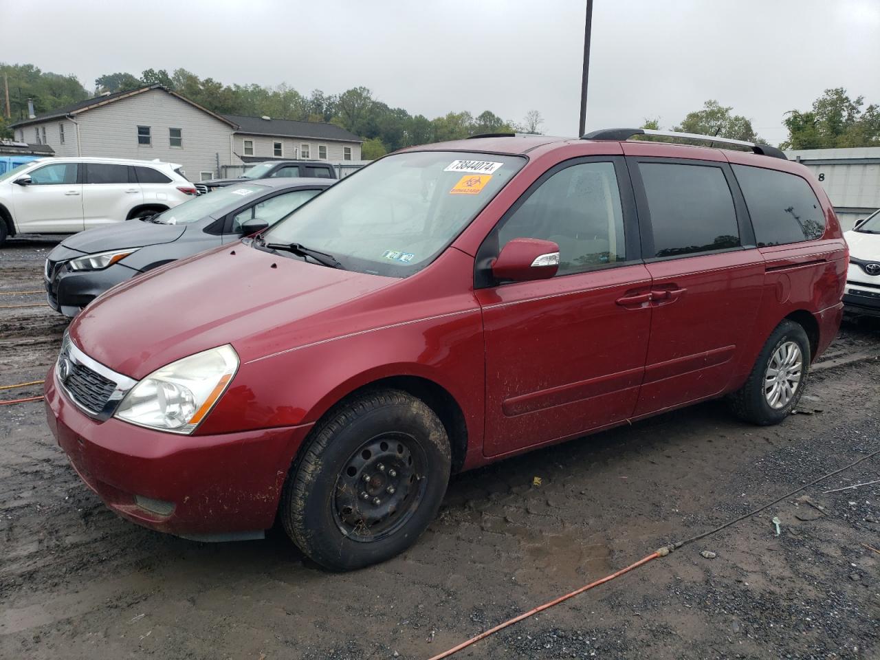 2011 Kia Sedona - Image 1