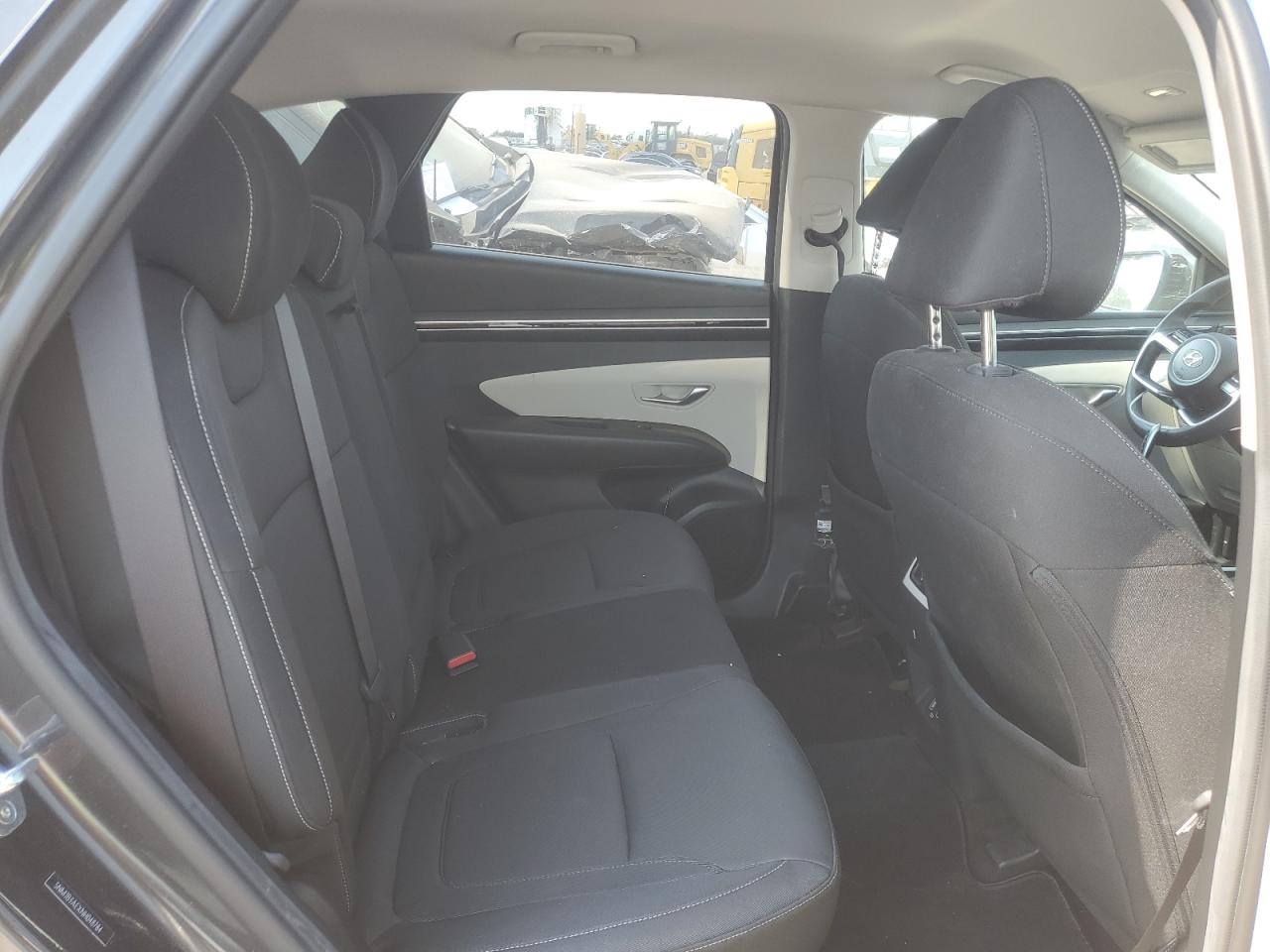 2022 Hyundai Tucson - Image 11