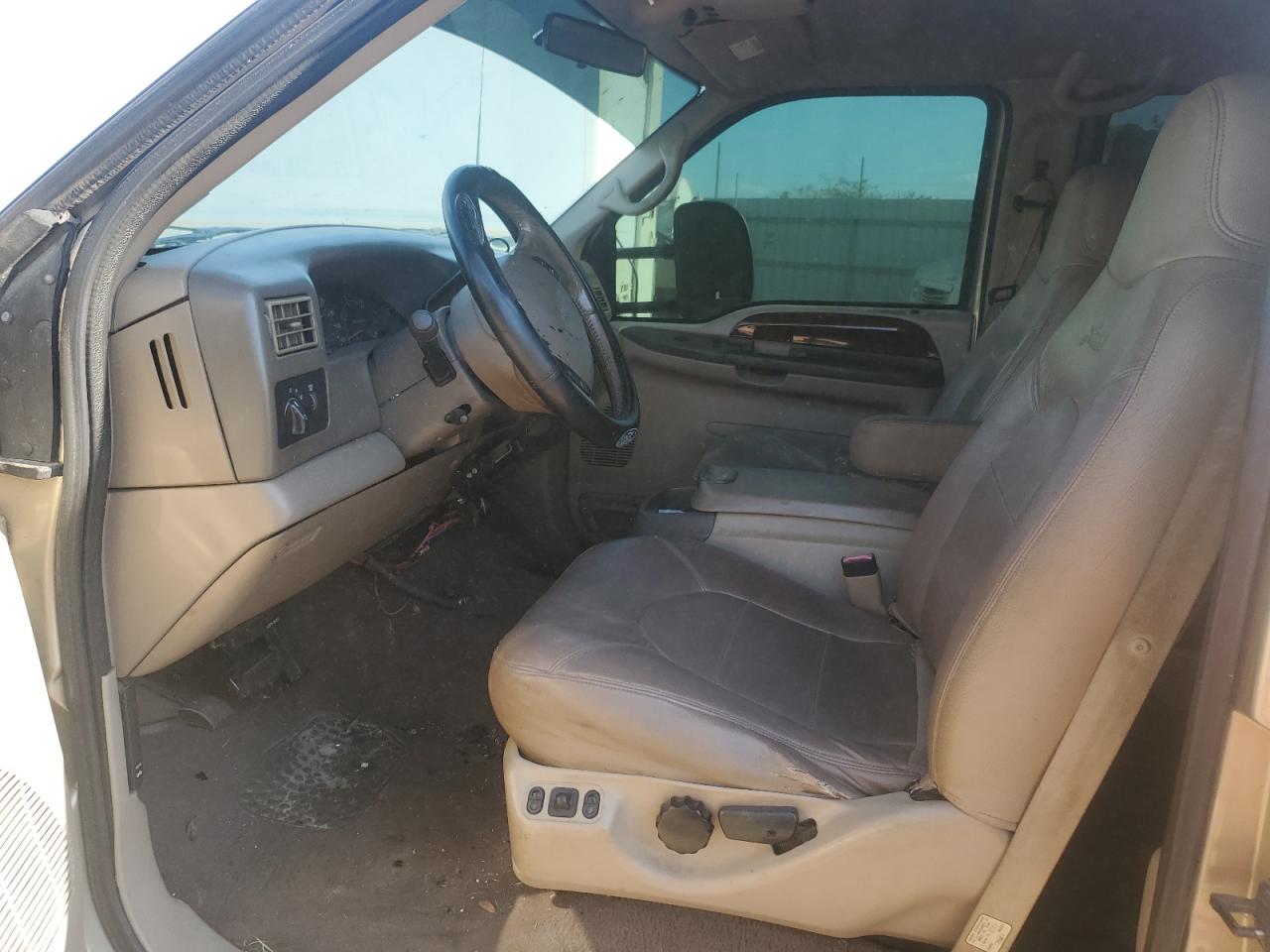 2000 Ford F350 - Image 5