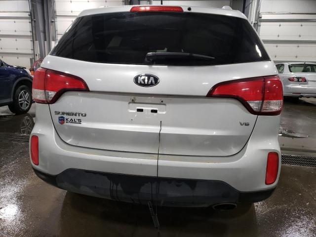  KIA SORENTO 2015 Серебристый