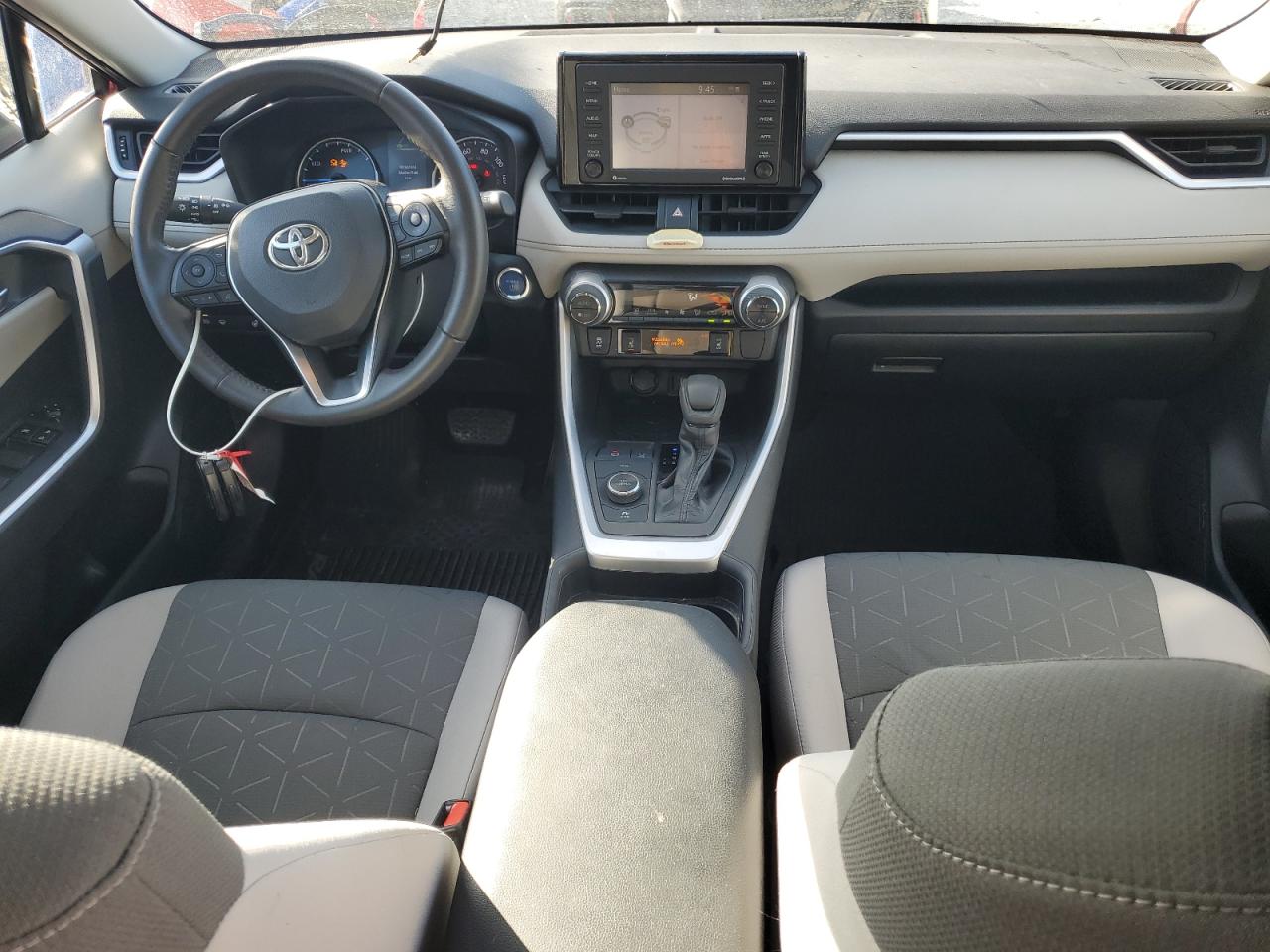 2020 Toyota RAV 4 - Image 8