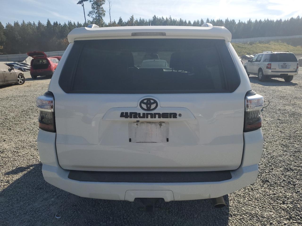 JTEBU5JR0J5563881 2018 Toyota 4Runner Sr5/Sr5 Premium