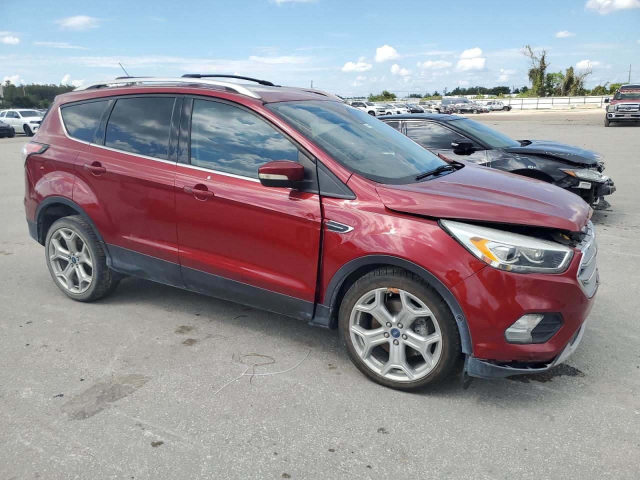 1FMCU0J9XHUD04211 2017 Ford Escape Titanium