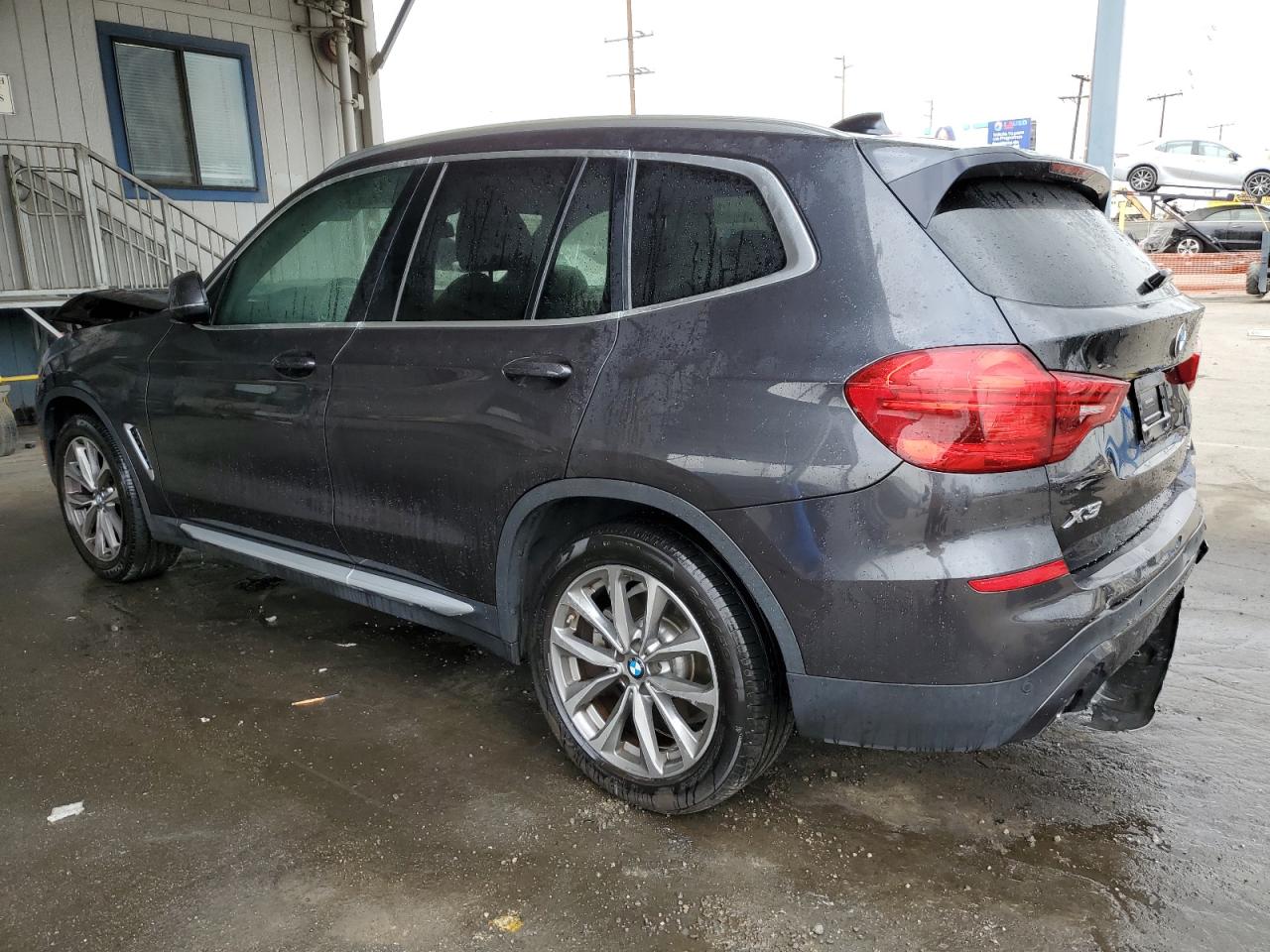 VIN 5UXTR7C56KLF37218 2019 BMW X3 no.2