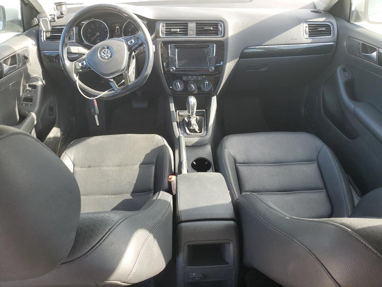 2016 Volkswagen Jetta - Image 8