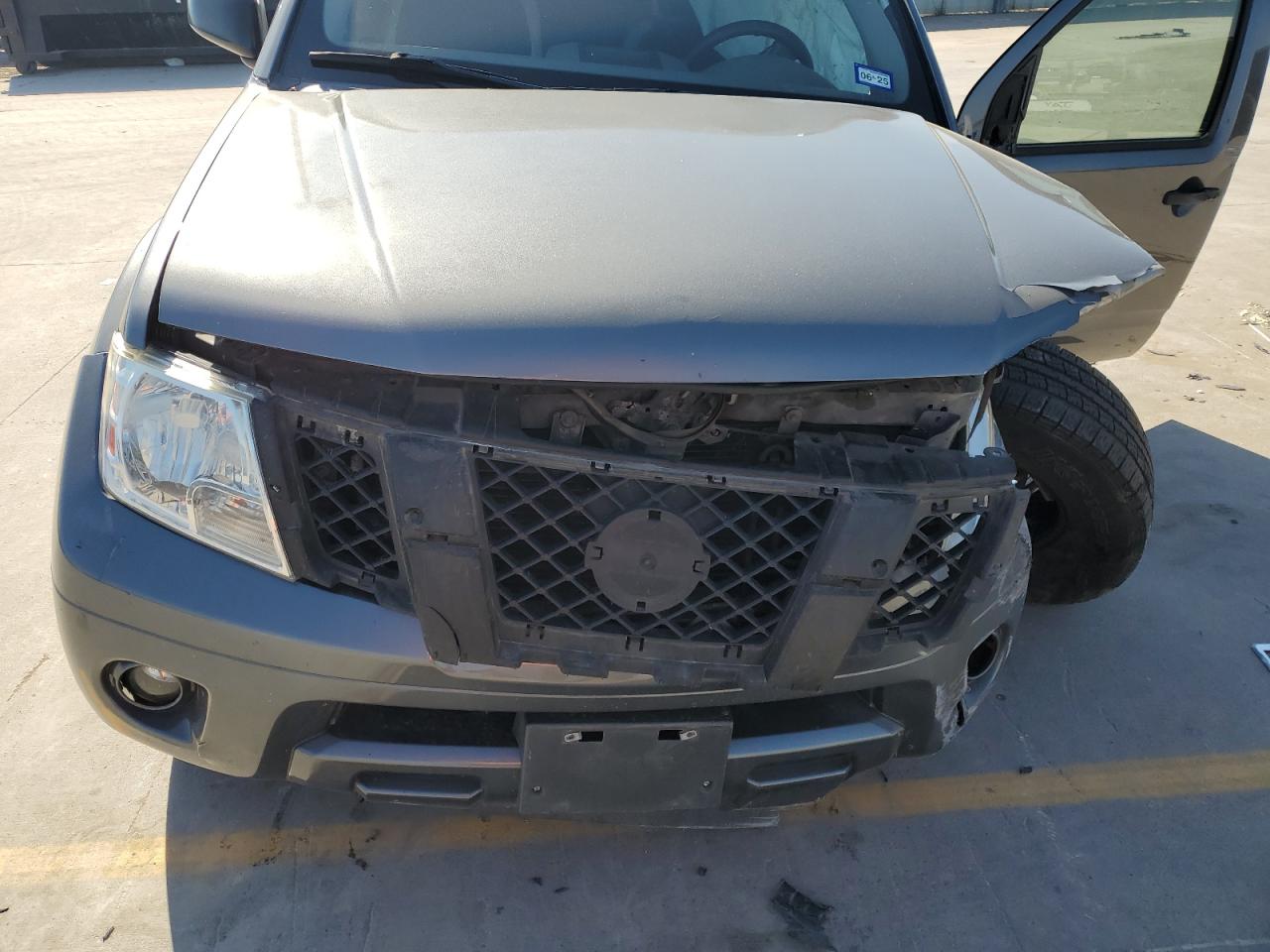 2019 Nissan Navara (Frontier) - Image 12