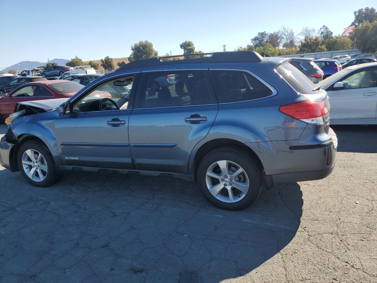 2013 Subaru Outback - Image 2