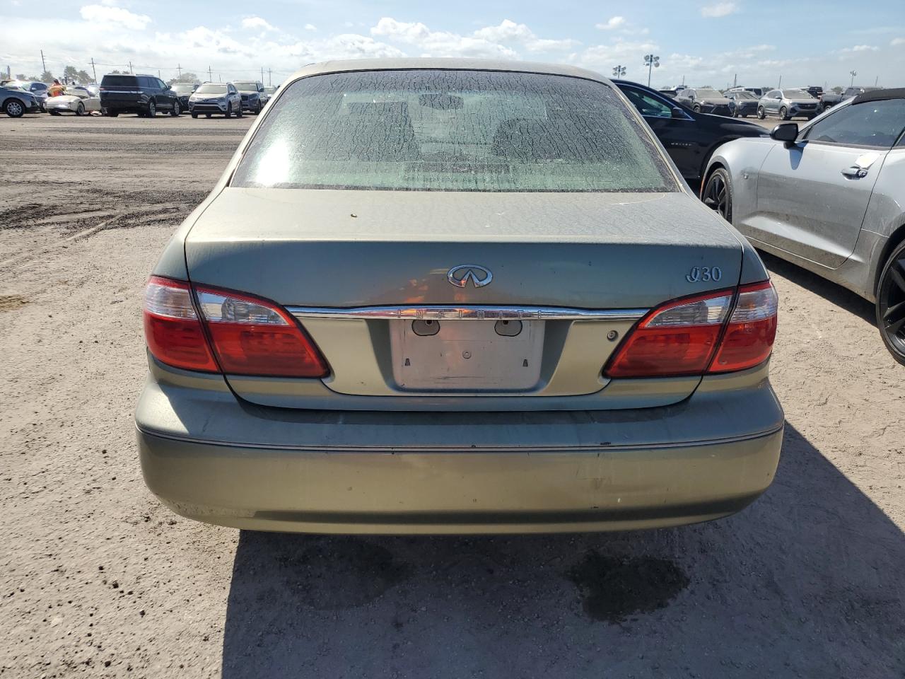 2001 Infiniti I30 VIN: JNKCA31A41T020835 Lot: 74040854