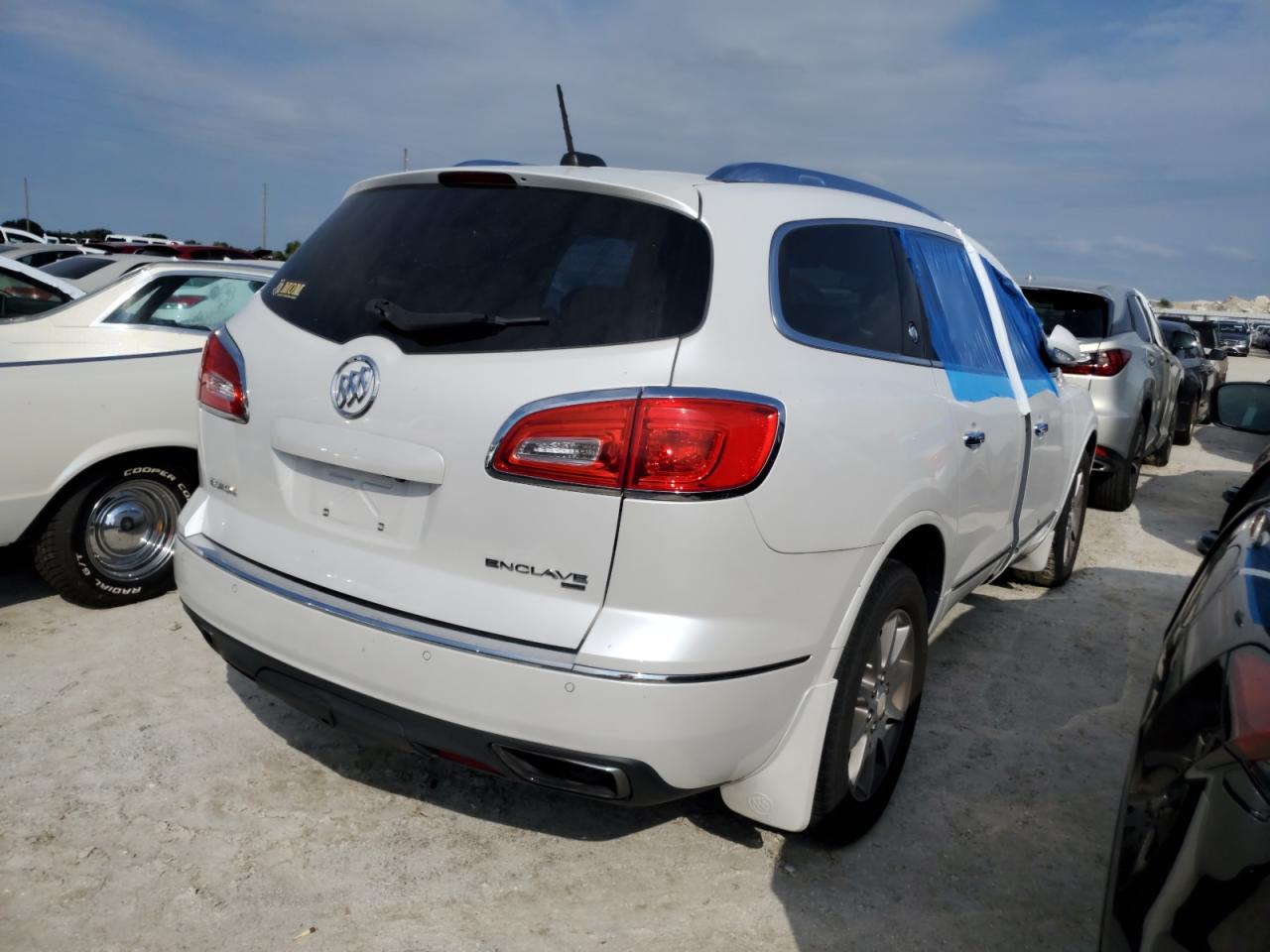 5GAKVBKD2GJ117879 2016 Buick Enclave