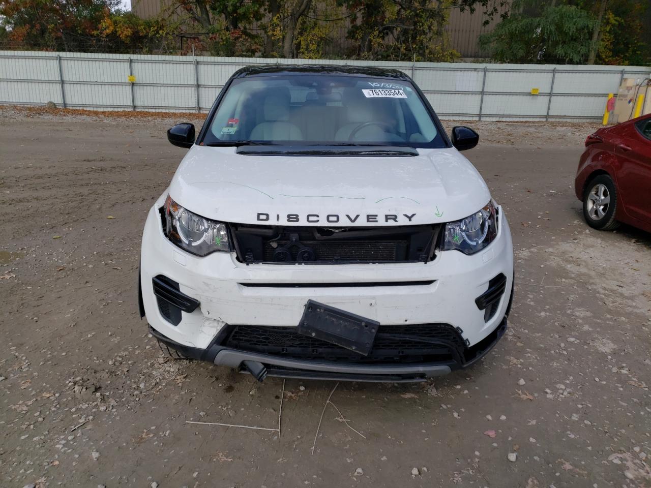 2016 Land Rover Discovery - Image 5