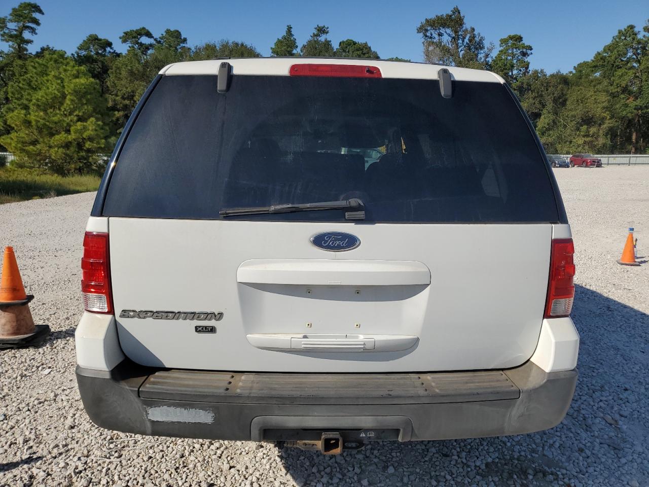2004 Ford Expedition - Image 6