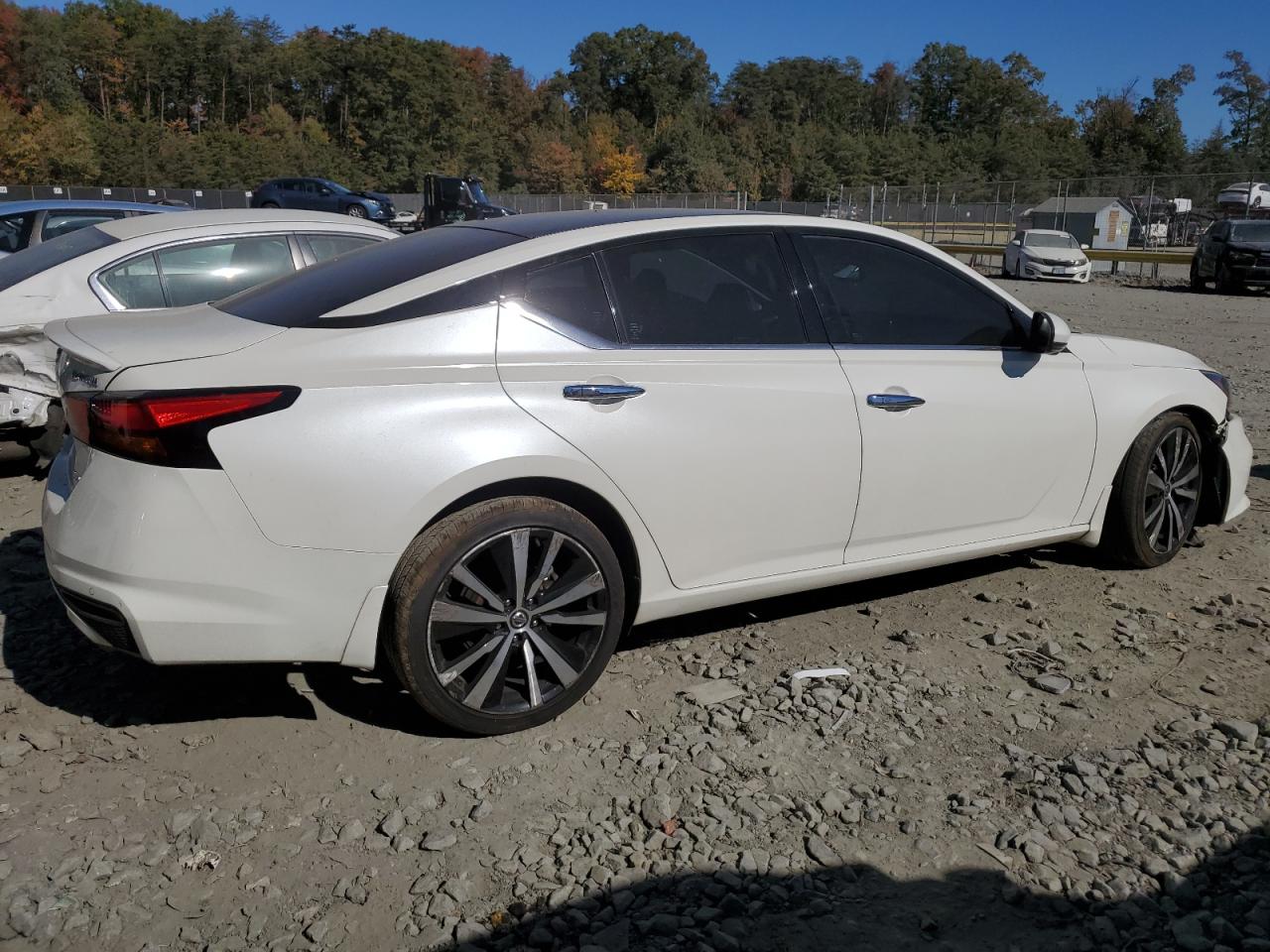 2019 Nissan Altima - Image 3