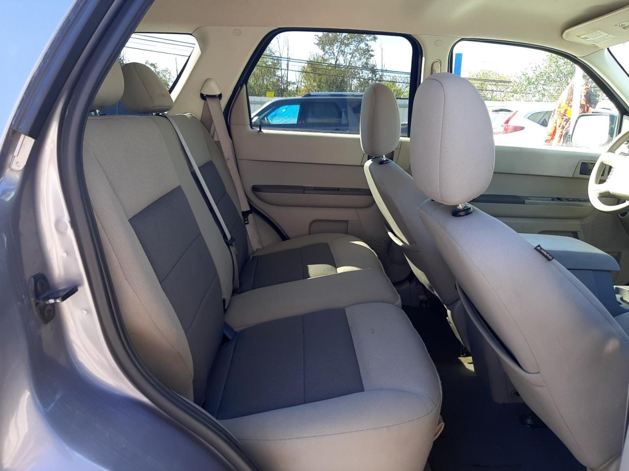 2008 Ford Escape - Image 11