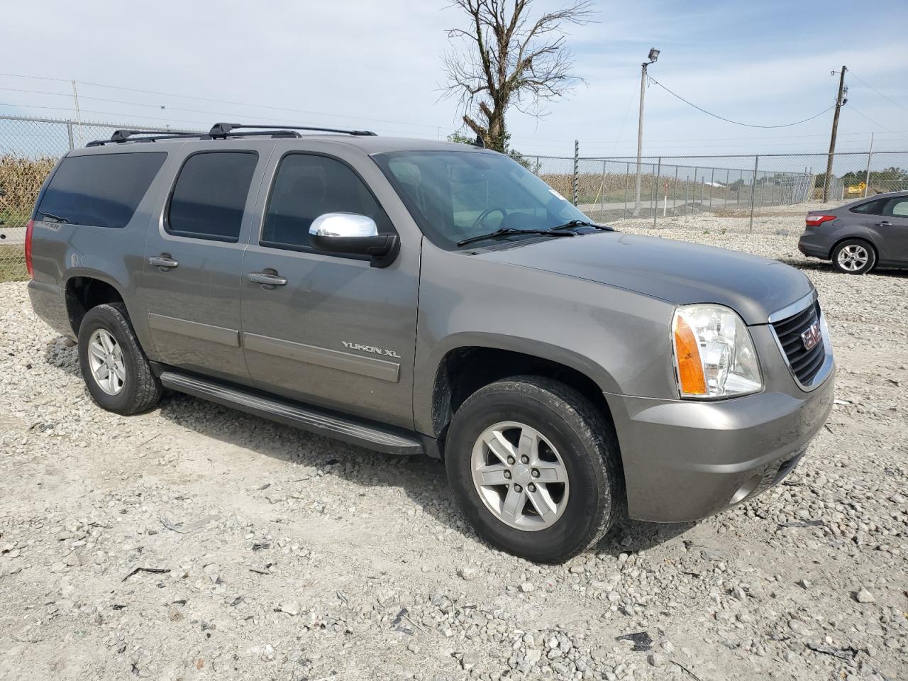 2012 GMC Yukon - Image 4