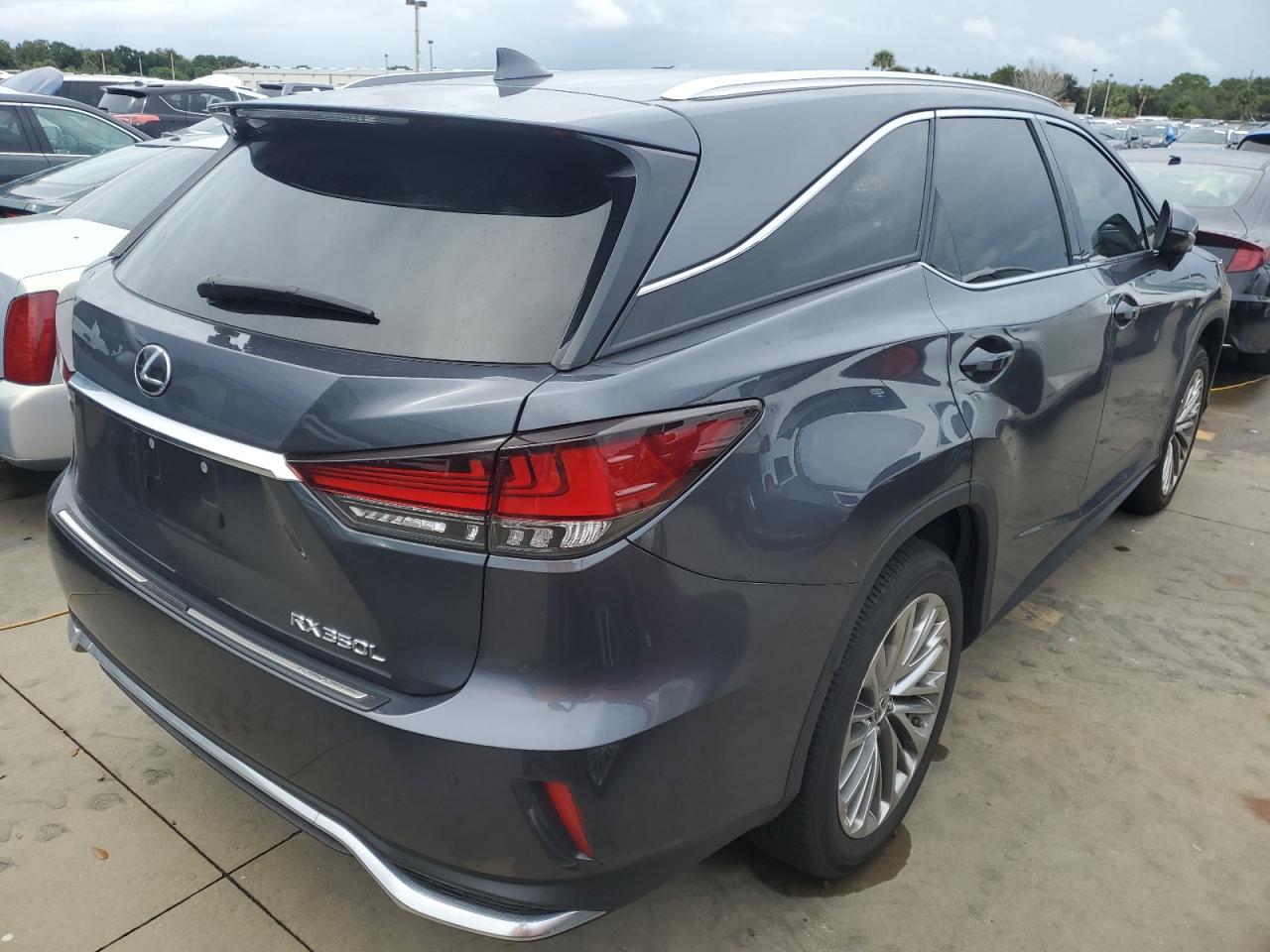 2022 Lexus RX - Image 3