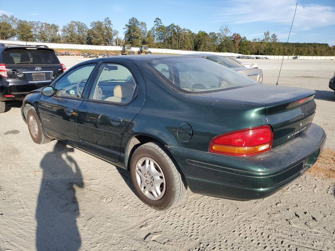 1999 Dodge Stratus - Image 2