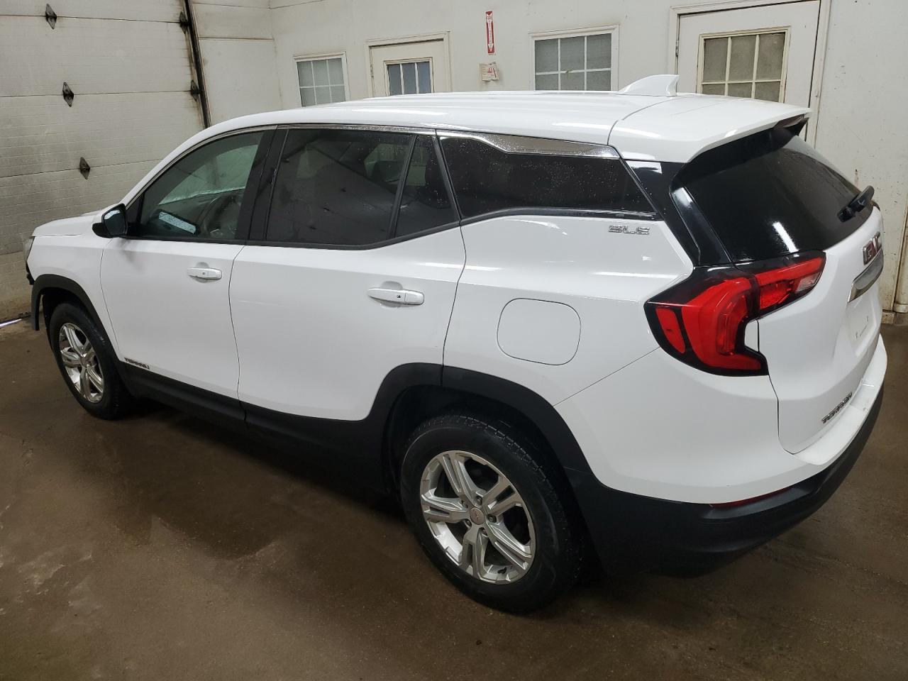 2018 GMC Terrain - Image 2