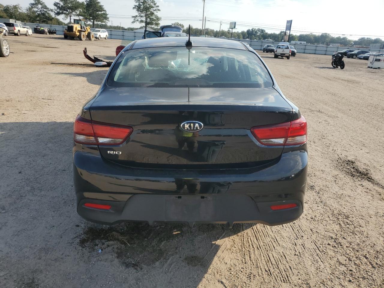 2018 Kia Rio Lx VIN: 3KPA24AB8JE058775 Lot: 74890324