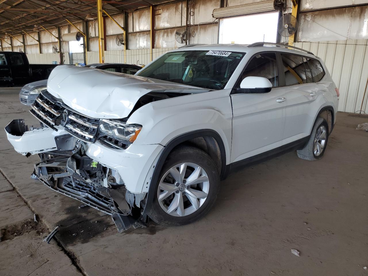 VIN 1V2CR2CA1JC567335 2018 VOLKSWAGEN ATLAS no.1