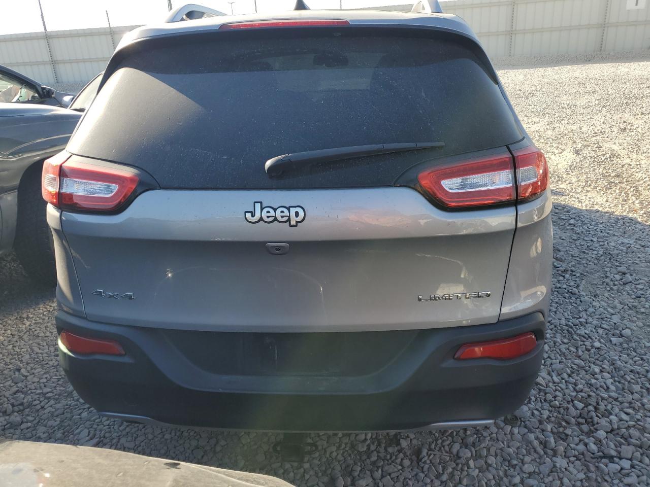 1C4PJMDB8GW285049 2016 Jeep Cherokee Limited