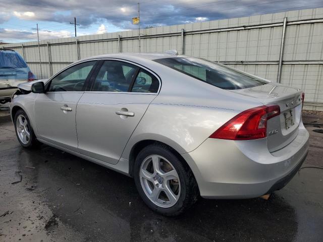  VOLVO S60 2012 Серебристый