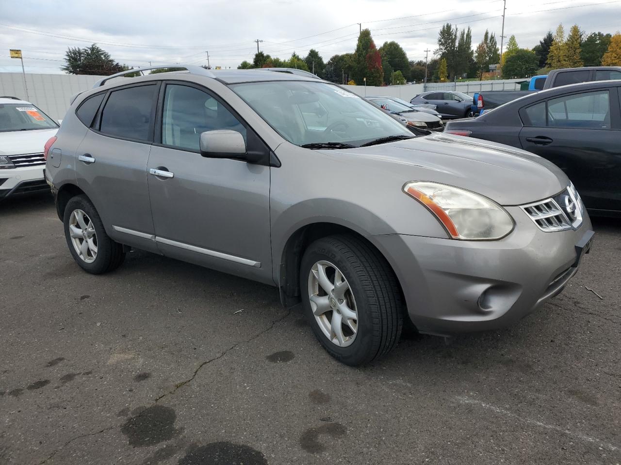 2011 Nissan Rogue - Image 4