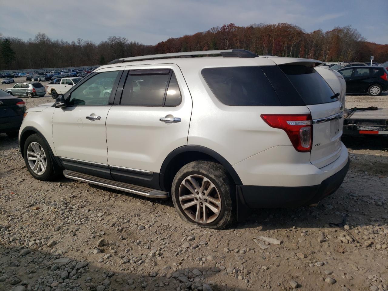 2014 Ford Explorer - Image 2
