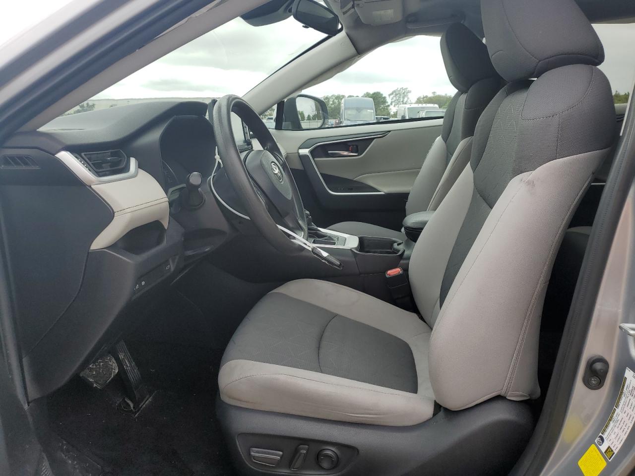 2021 Toyota RAV 4 - Image 7