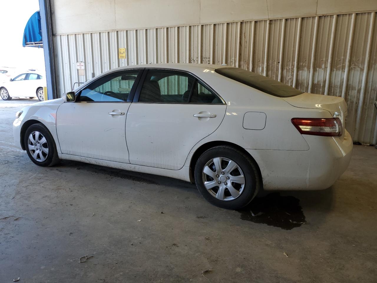 2010 Toyota Camry - Image 2