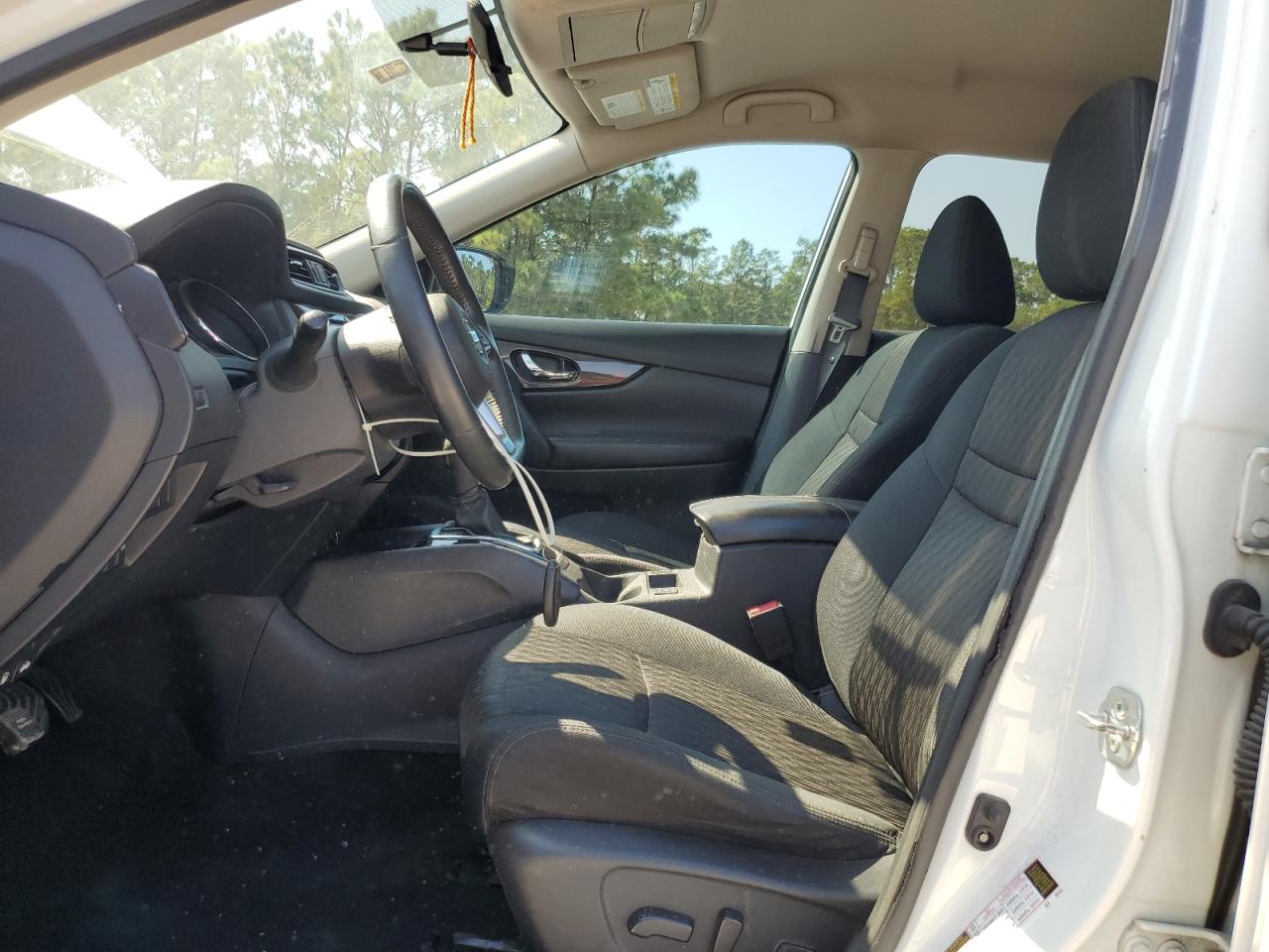 2017 Nissan Rogue - Image 7