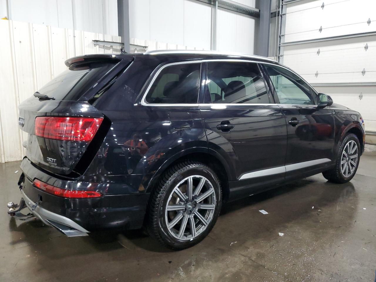 2017 Audi Q7 - Image 3