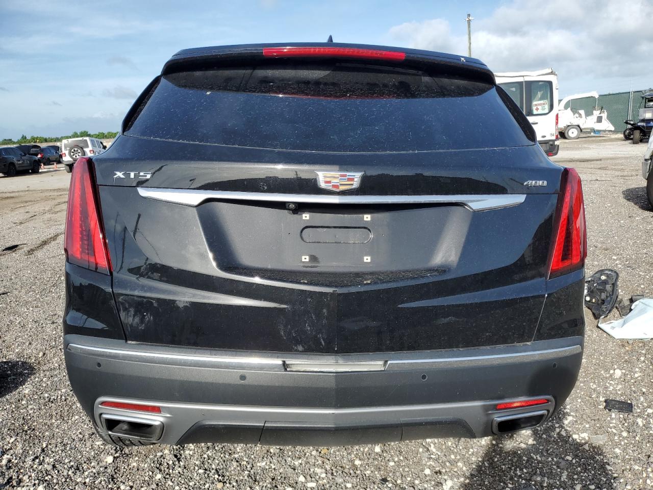 1GYKNCRS5MZ143716 2021 Cadillac Xt5 Premium Luxury